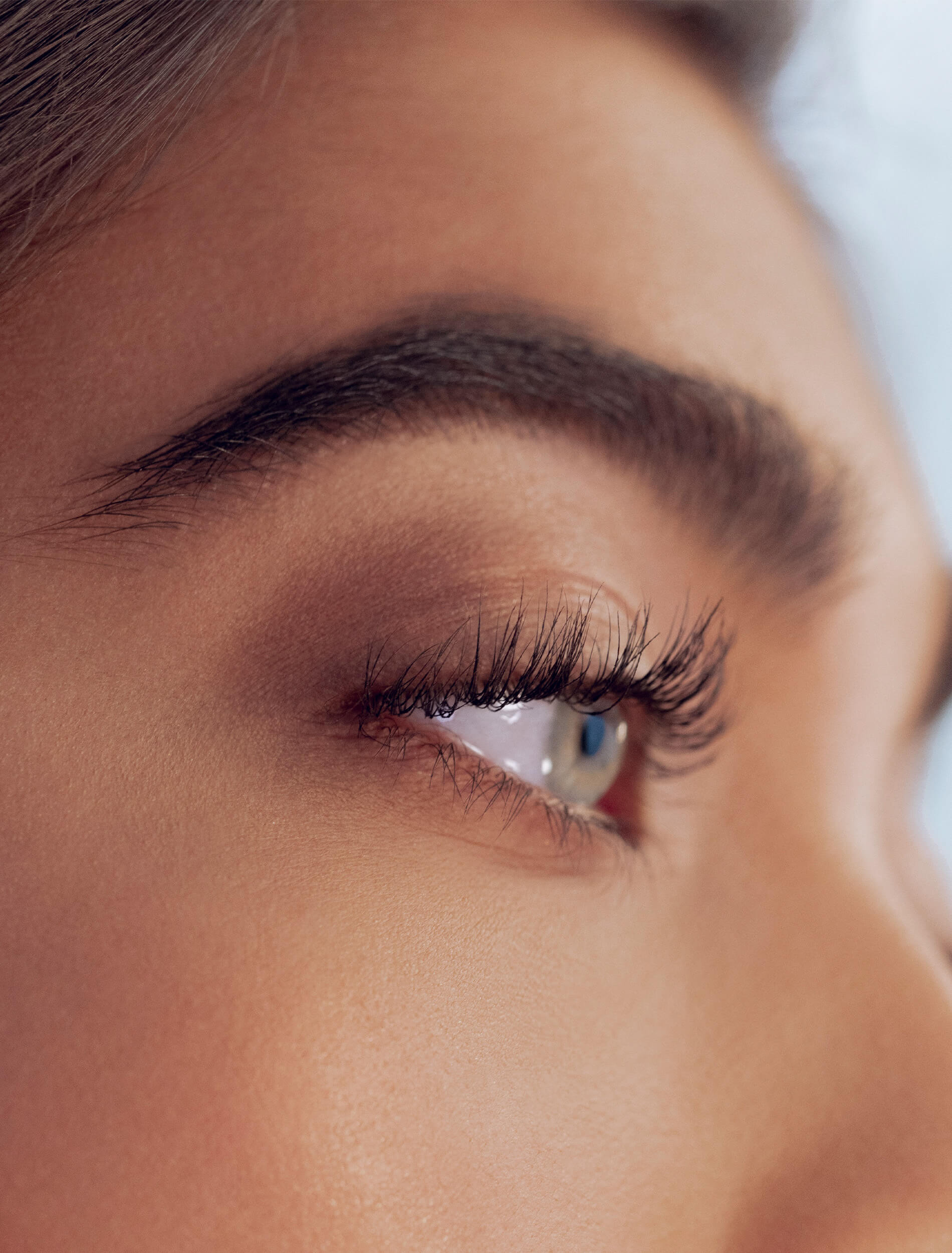 model with lashes