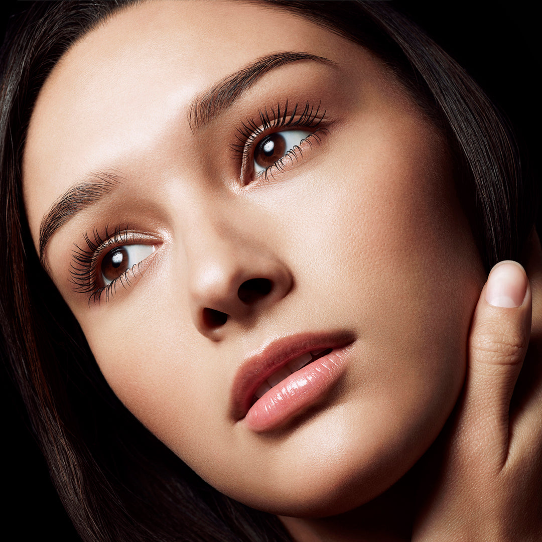 Image of model with beautiful lashes