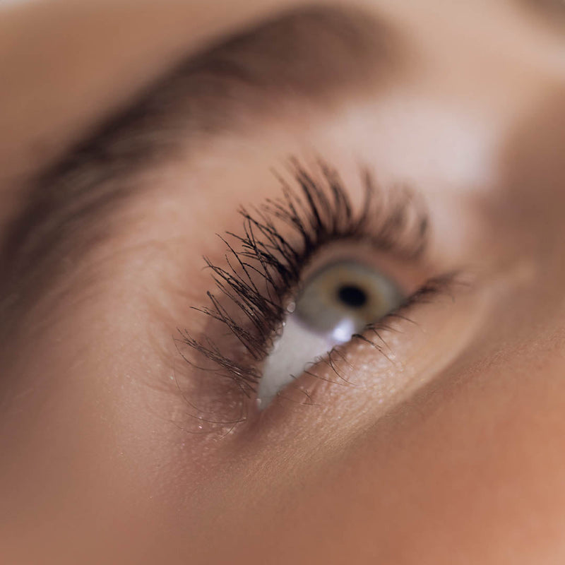 A Lash Serum for Sensitive Eyes? Finally, It Exists